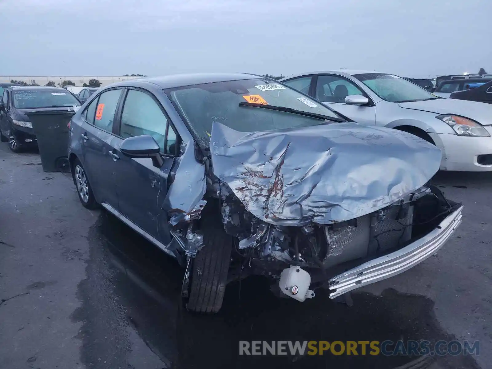 1 Photograph of a damaged car 5YFEPRAE8LP036237 TOYOTA COROLLA 2020