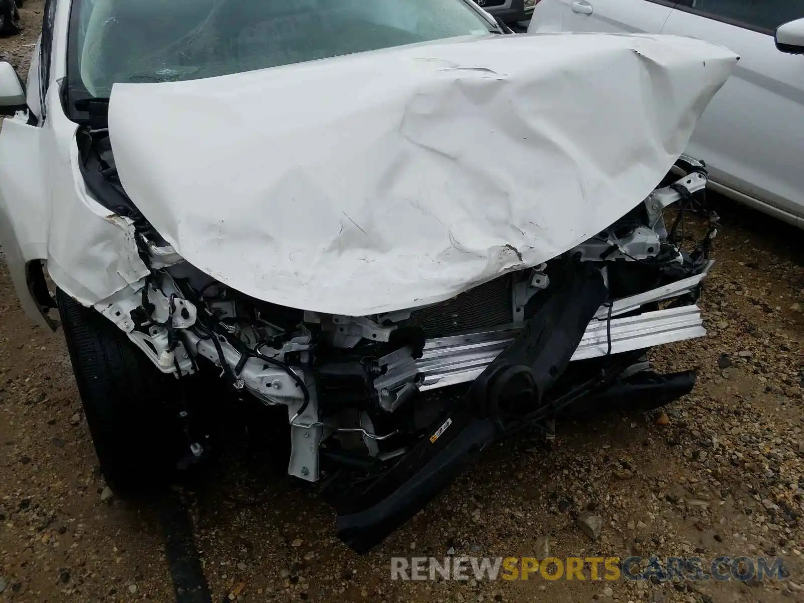 9 Photograph of a damaged car 5YFEPRAE8LP037470 TOYOTA COROLLA 2020