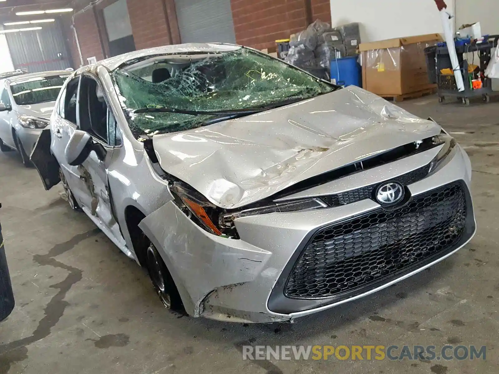 1 Photograph of a damaged car 5YFEPRAE8LP039252 TOYOTA COROLLA 2020