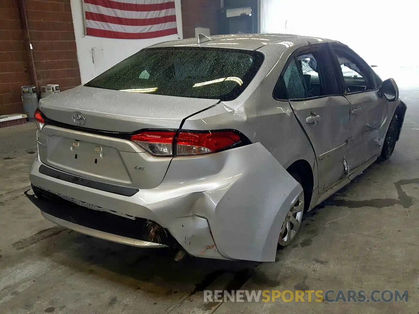 4 Photograph of a damaged car 5YFEPRAE8LP039252 TOYOTA COROLLA 2020