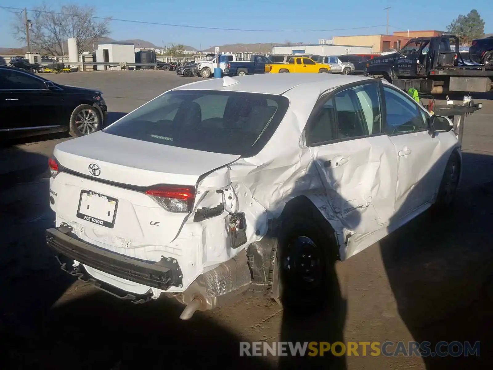 4 Photograph of a damaged car 5YFEPRAE8LP039980 TOYOTA COROLLA 2020