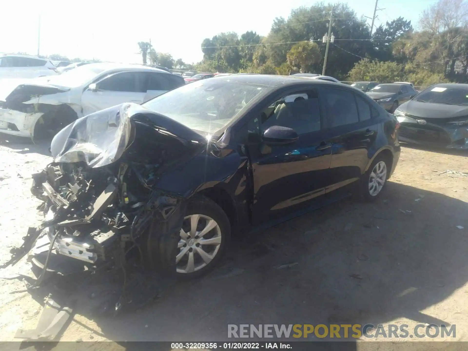 2 Photograph of a damaged car 5YFEPRAE8LP040482 TOYOTA COROLLA 2020