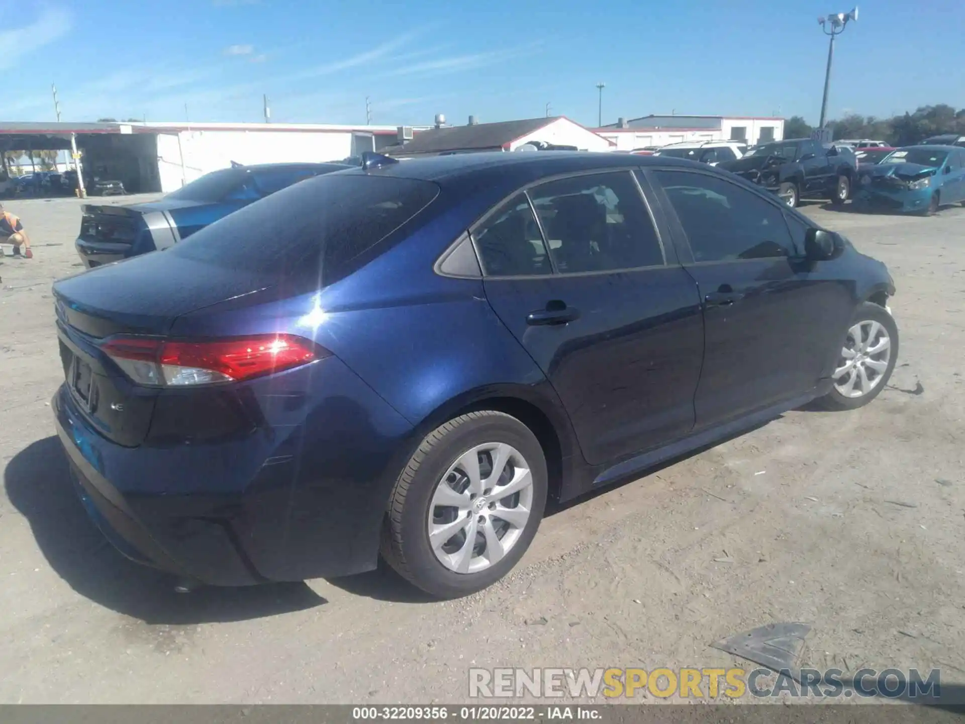 4 Photograph of a damaged car 5YFEPRAE8LP040482 TOYOTA COROLLA 2020