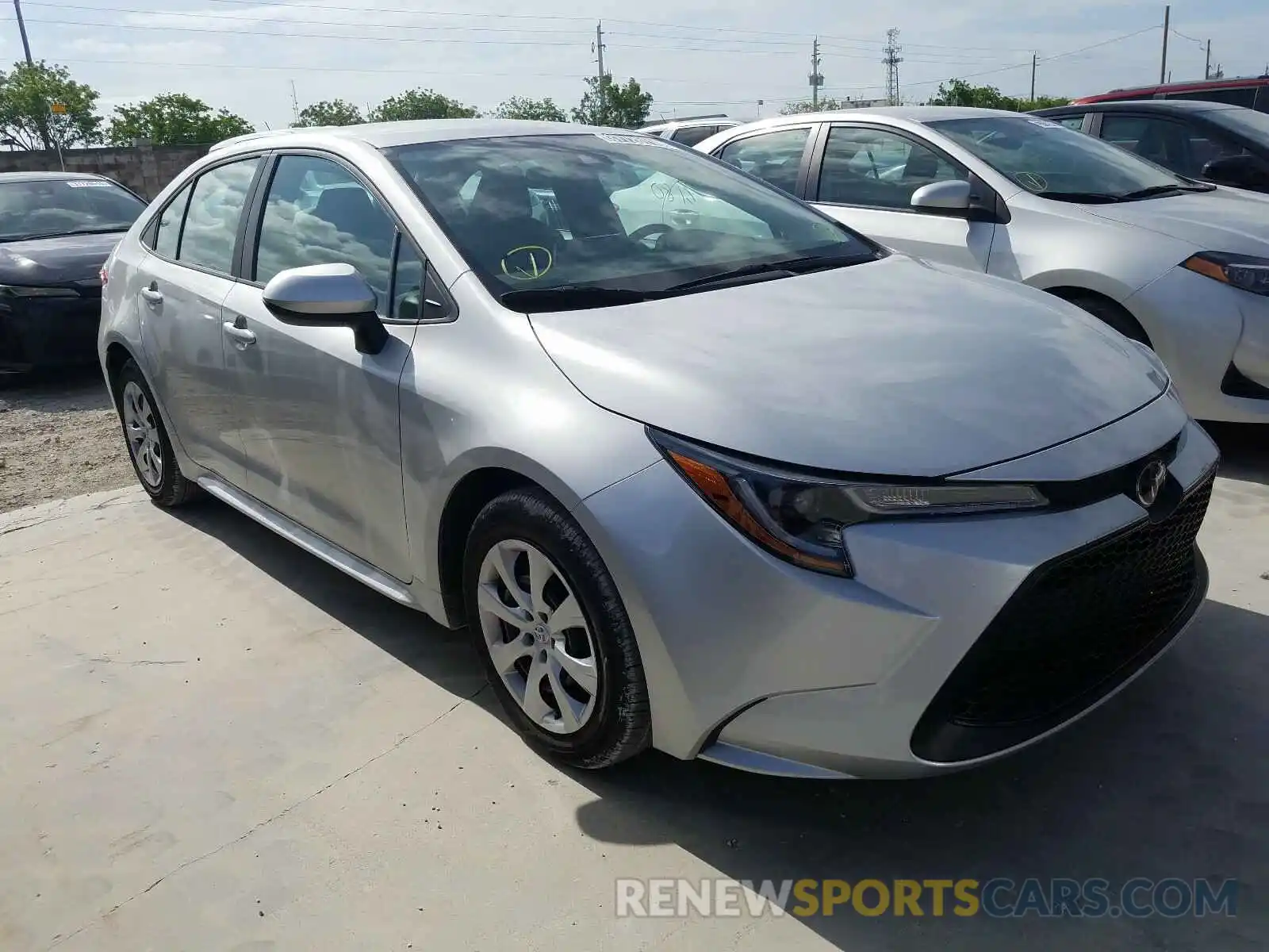 1 Photograph of a damaged car 5YFEPRAE8LP045262 TOYOTA COROLLA 2020