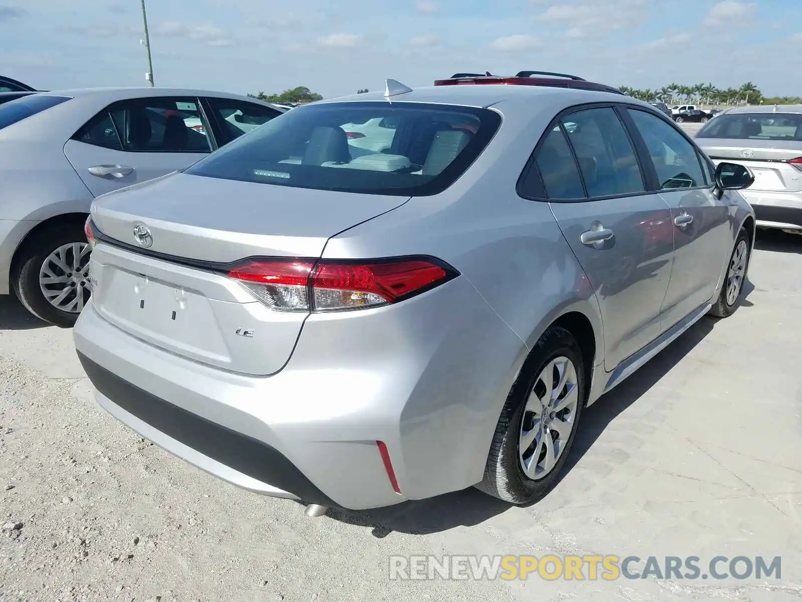 4 Photograph of a damaged car 5YFEPRAE8LP045262 TOYOTA COROLLA 2020