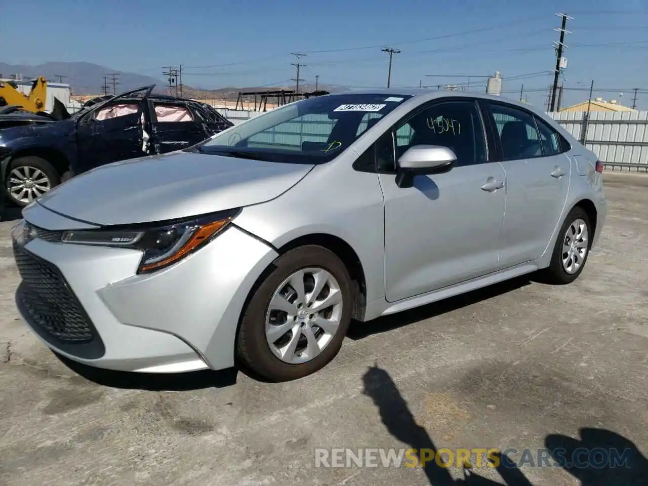 2 Photograph of a damaged car 5YFEPRAE8LP046492 TOYOTA COROLLA 2020