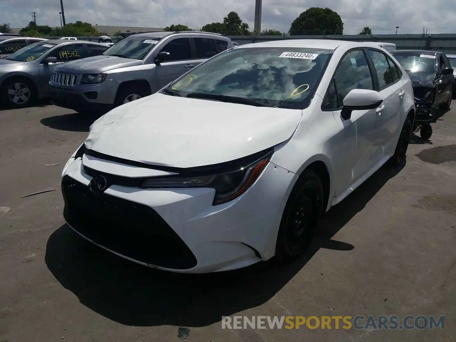 2 Photograph of a damaged car 5YFEPRAE8LP048095 TOYOTA COROLLA 2020