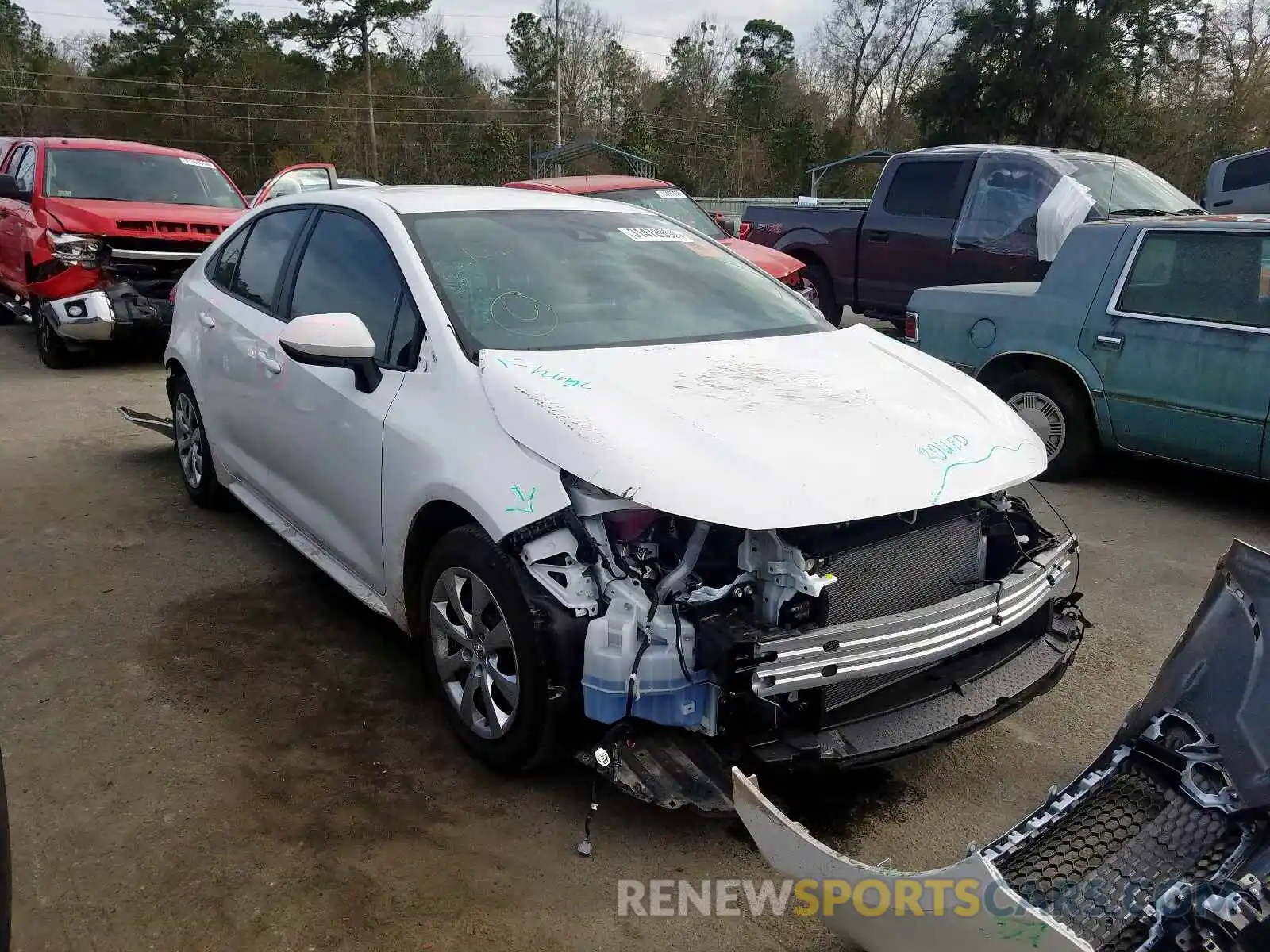 1 Photograph of a damaged car 5YFEPRAE8LP048839 TOYOTA COROLLA 2020