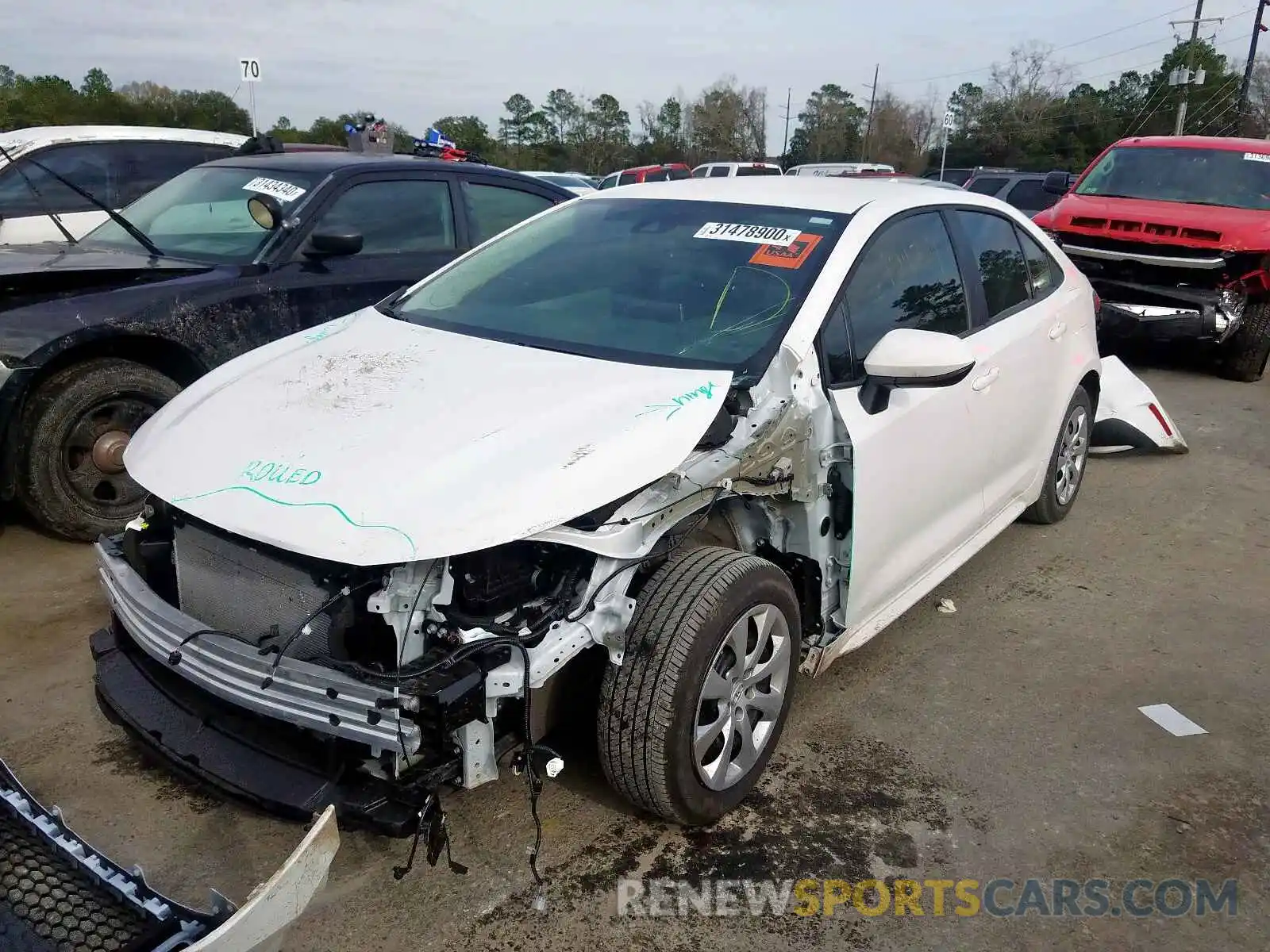 2 Photograph of a damaged car 5YFEPRAE8LP048839 TOYOTA COROLLA 2020