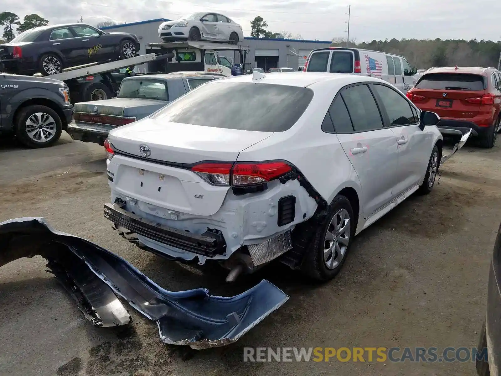 4 Photograph of a damaged car 5YFEPRAE8LP048839 TOYOTA COROLLA 2020