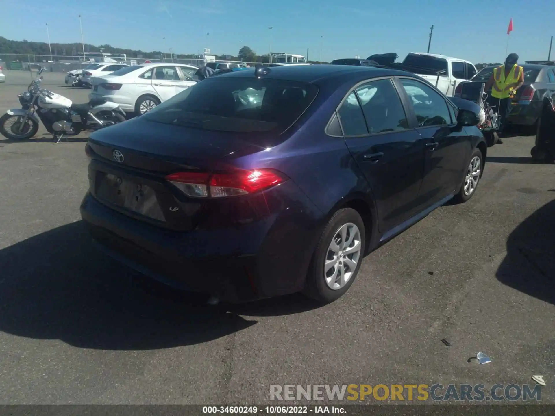 4 Photograph of a damaged car 5YFEPRAE8LP048954 TOYOTA COROLLA 2020