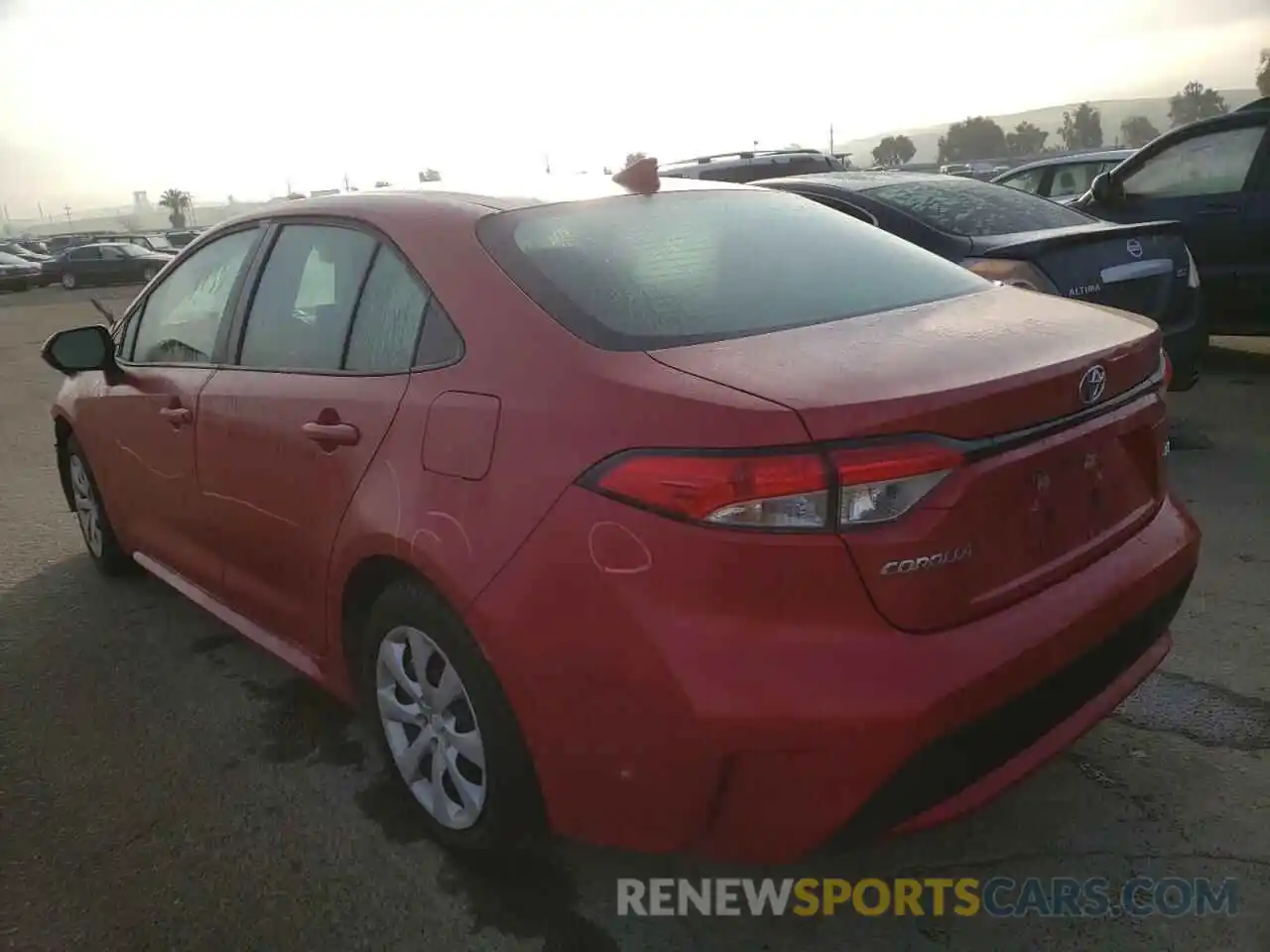 3 Photograph of a damaged car 5YFEPRAE8LP049084 TOYOTA COROLLA 2020