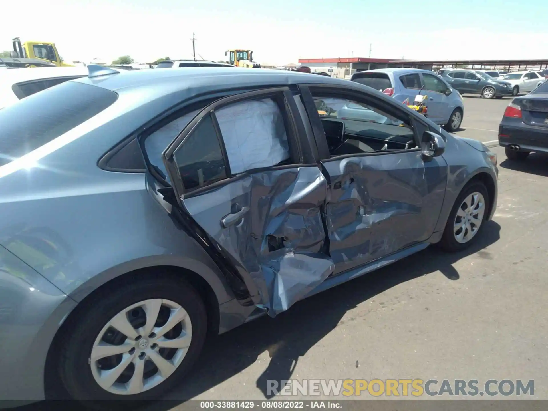 6 Photograph of a damaged car 5YFEPRAE8LP050865 TOYOTA COROLLA 2020