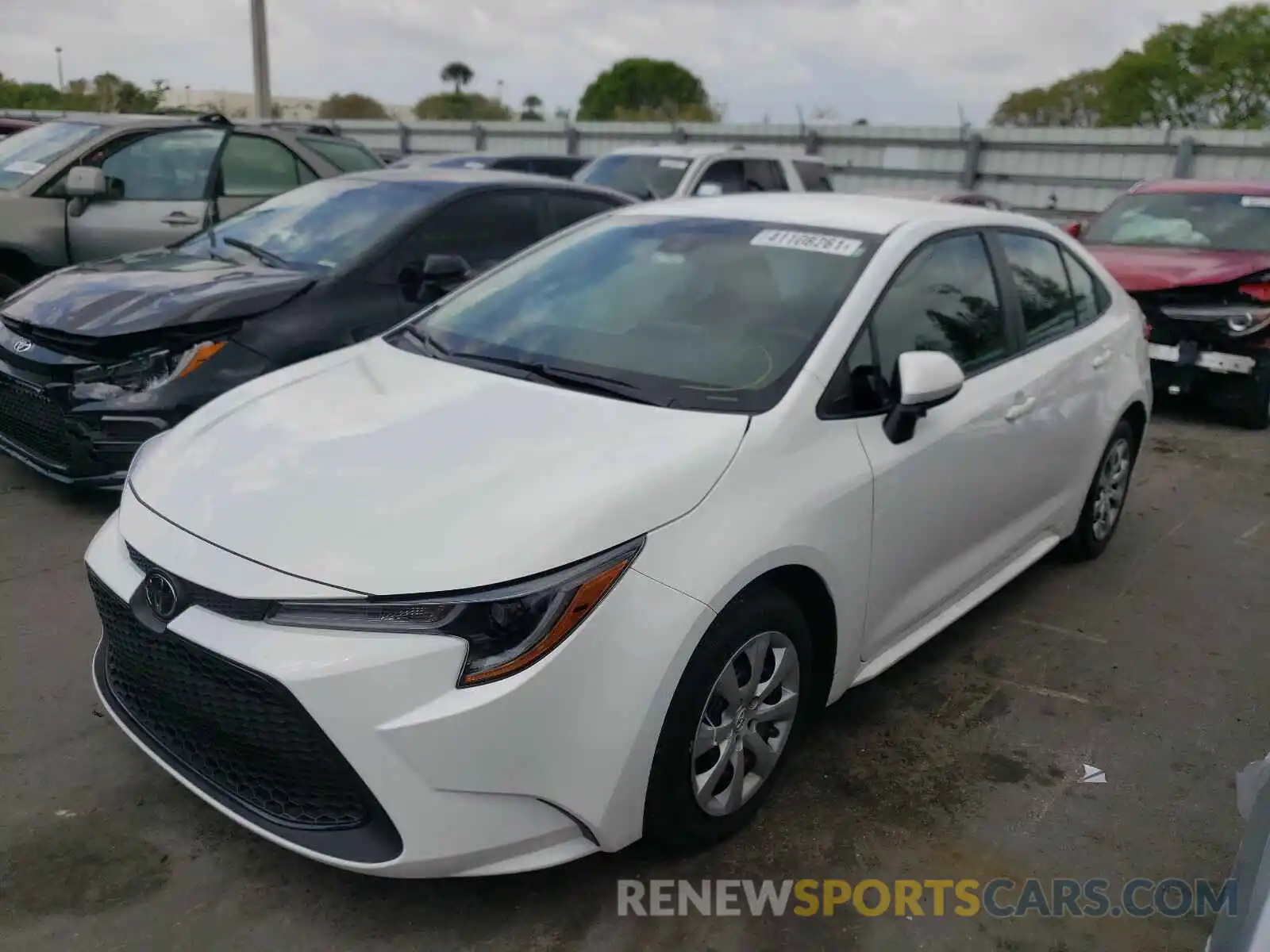 2 Photograph of a damaged car 5YFEPRAE8LP051921 TOYOTA COROLLA 2020