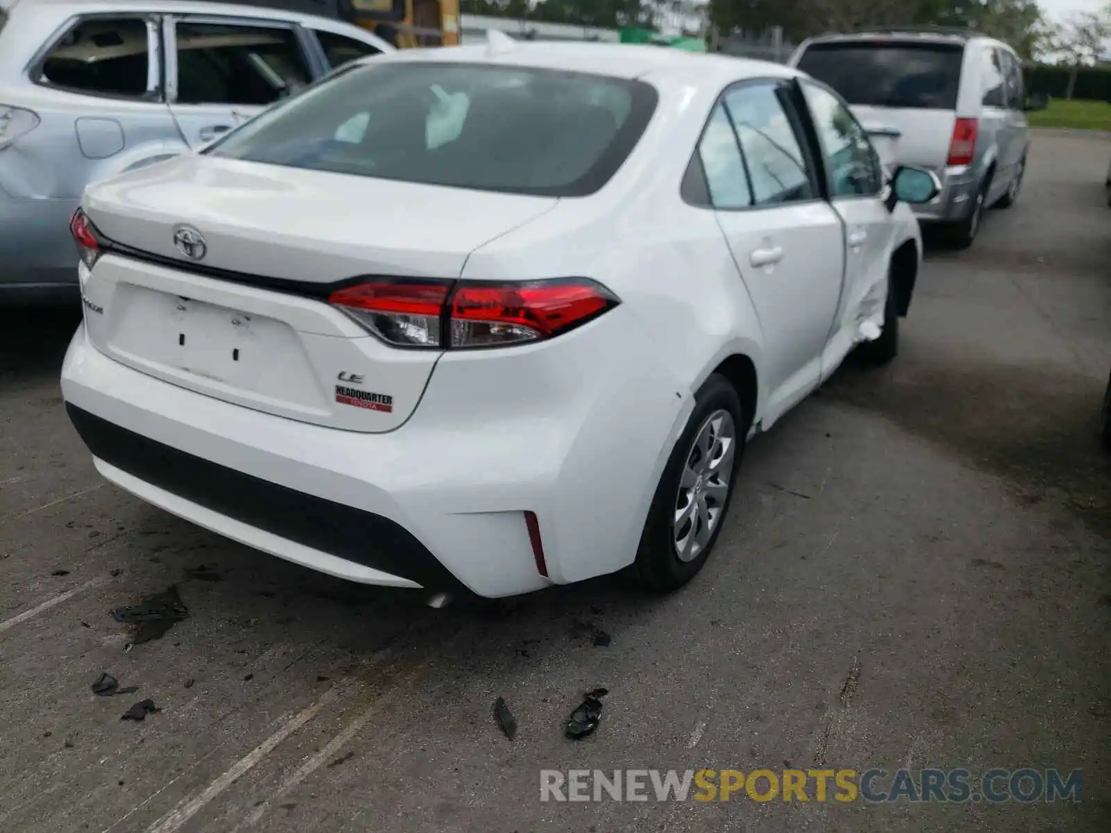 4 Photograph of a damaged car 5YFEPRAE8LP051921 TOYOTA COROLLA 2020