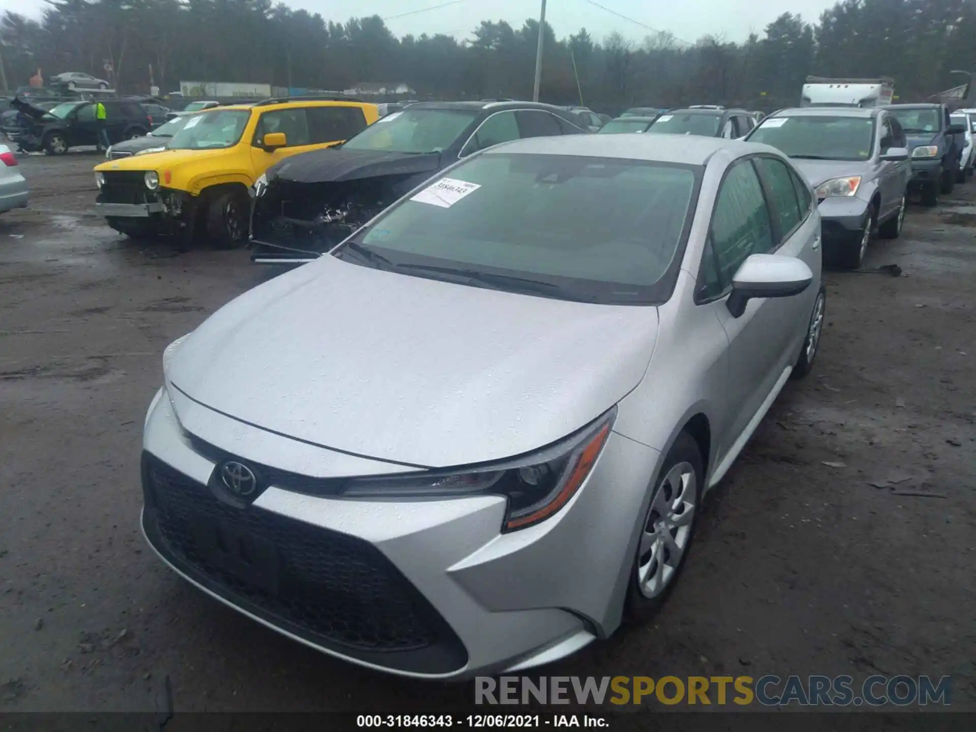 2 Photograph of a damaged car 5YFEPRAE8LP052874 TOYOTA COROLLA 2020