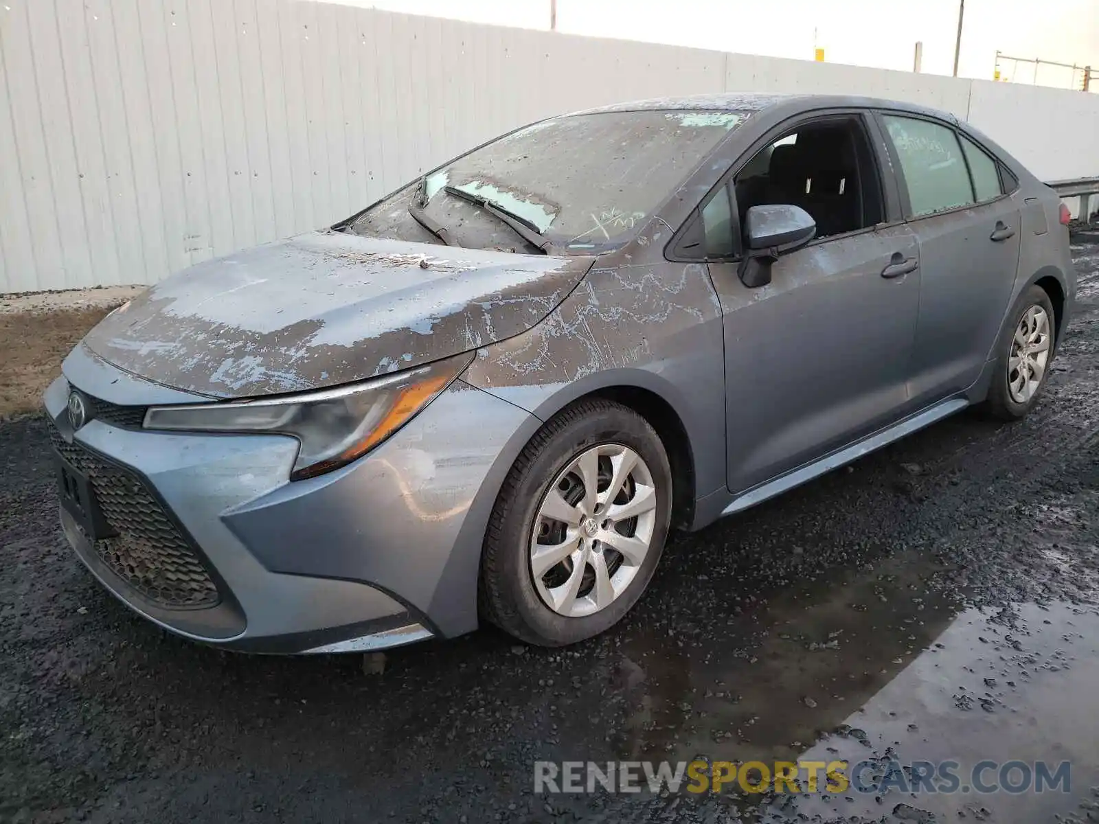 2 Photograph of a damaged car 5YFEPRAE8LP053734 TOYOTA COROLLA 2020