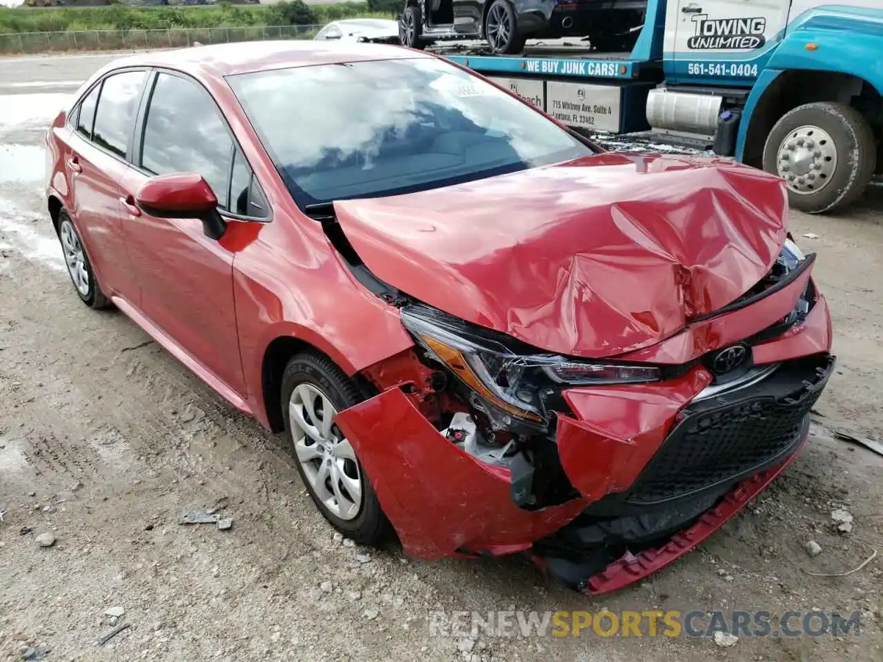 1 Photograph of a damaged car 5YFEPRAE8LP054396 TOYOTA COROLLA 2020