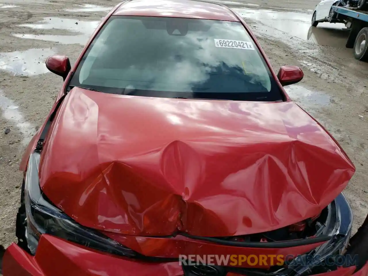 7 Photograph of a damaged car 5YFEPRAE8LP054396 TOYOTA COROLLA 2020