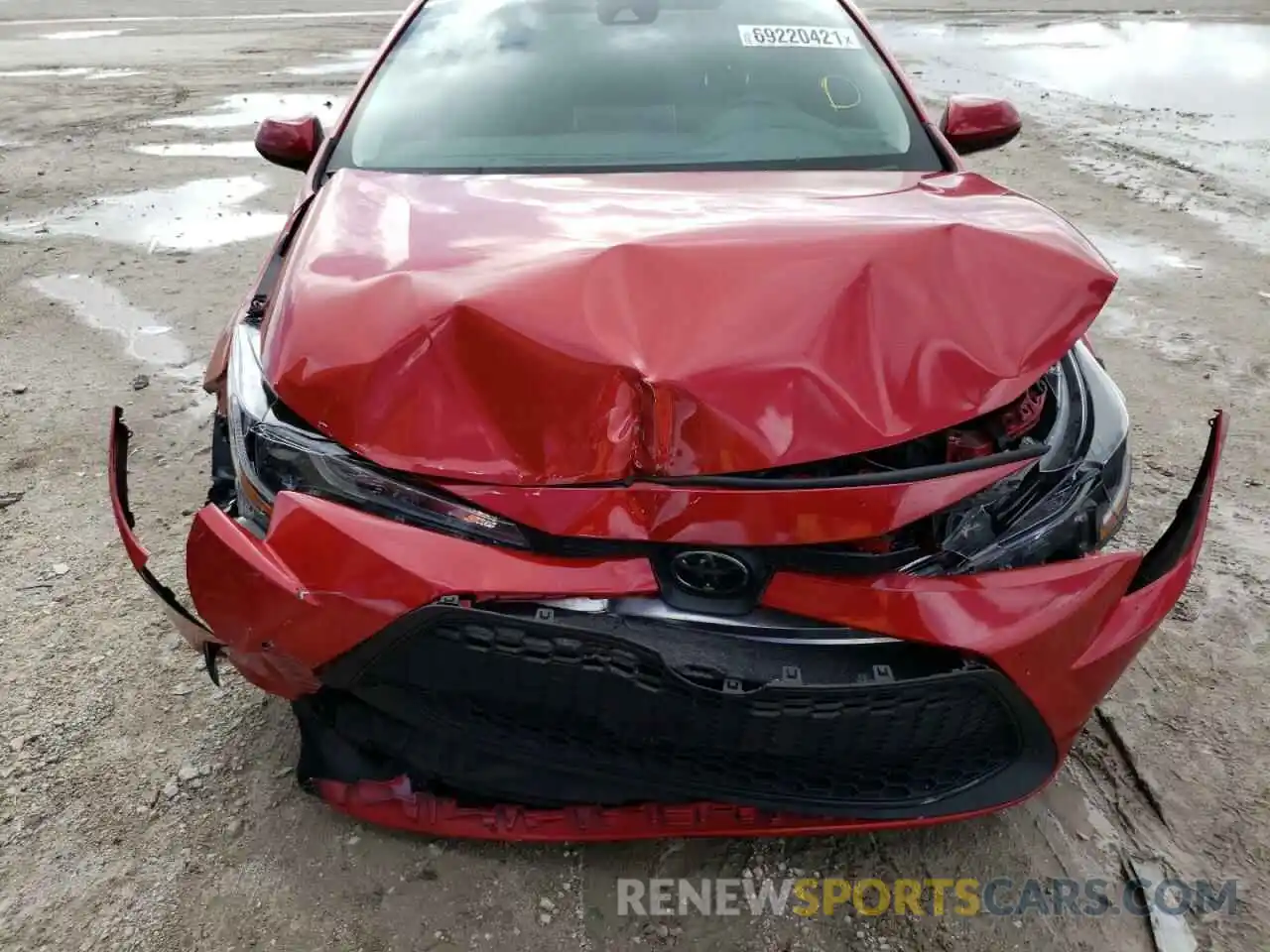 9 Photograph of a damaged car 5YFEPRAE8LP054396 TOYOTA COROLLA 2020