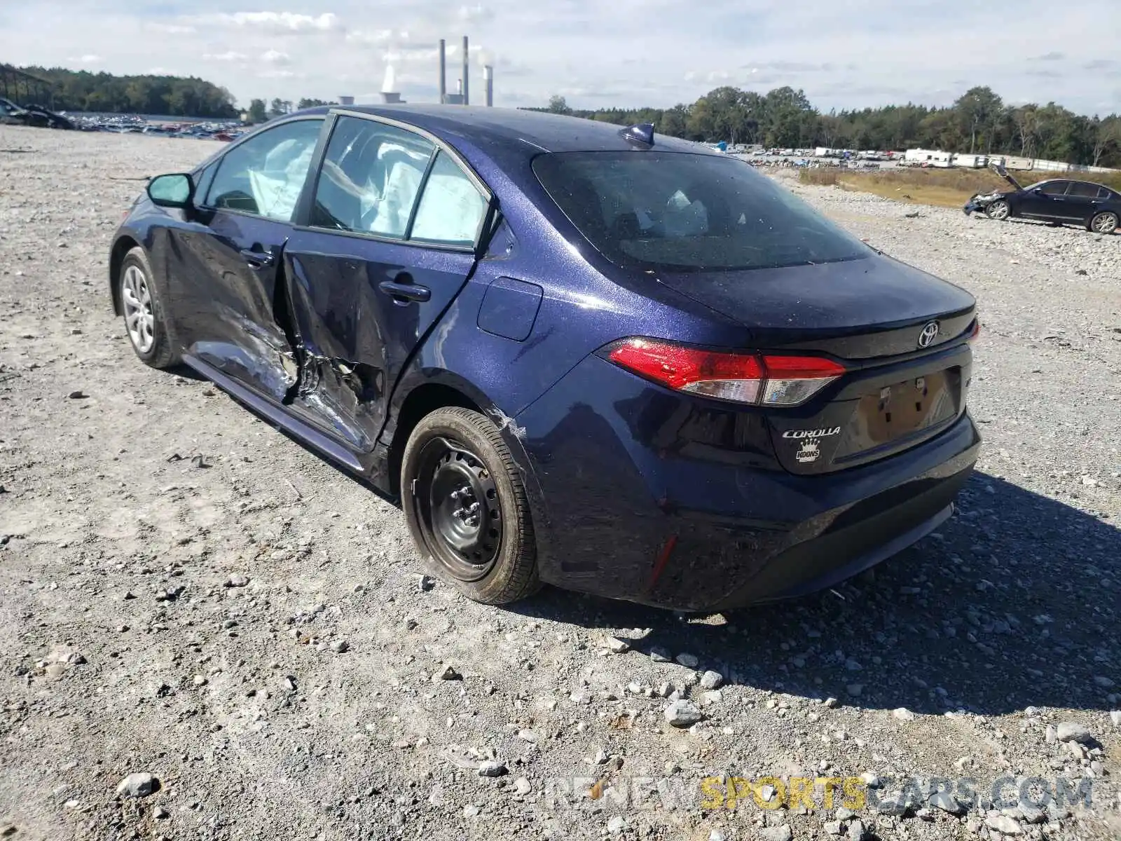 3 Photograph of a damaged car 5YFEPRAE8LP055080 TOYOTA COROLLA 2020