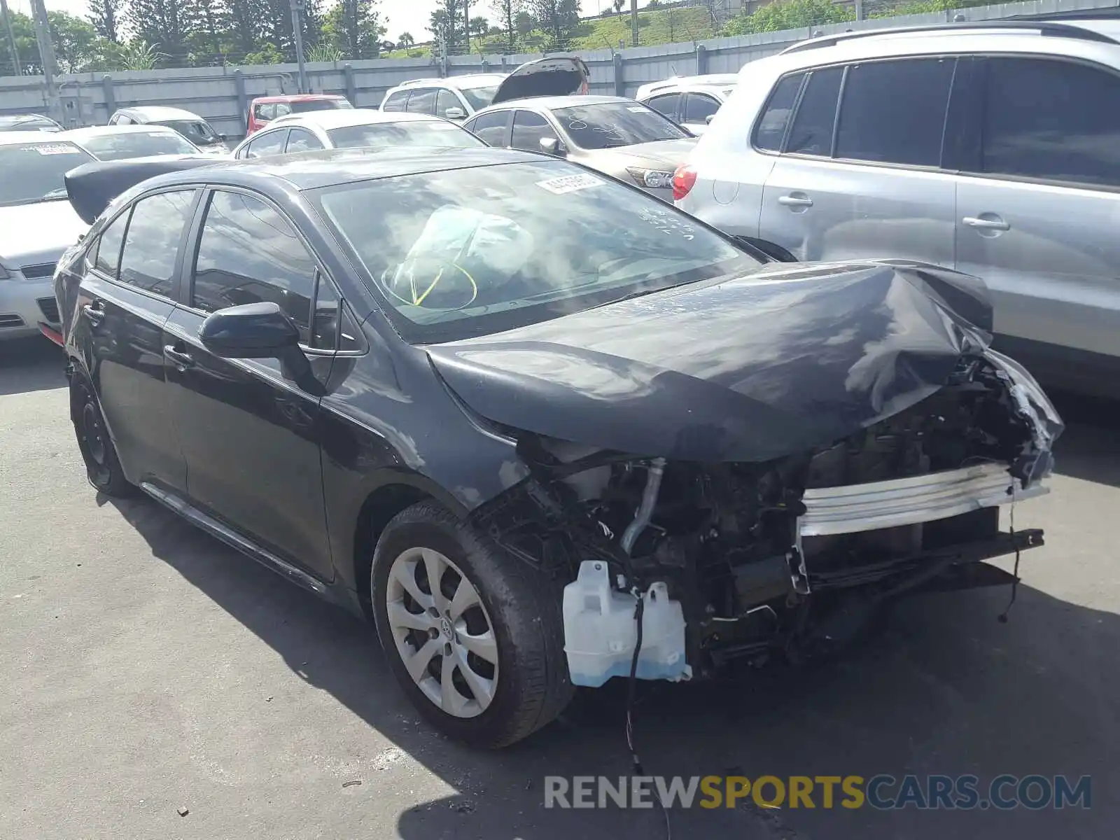 1 Photograph of a damaged car 5YFEPRAE8LP055452 TOYOTA COROLLA 2020