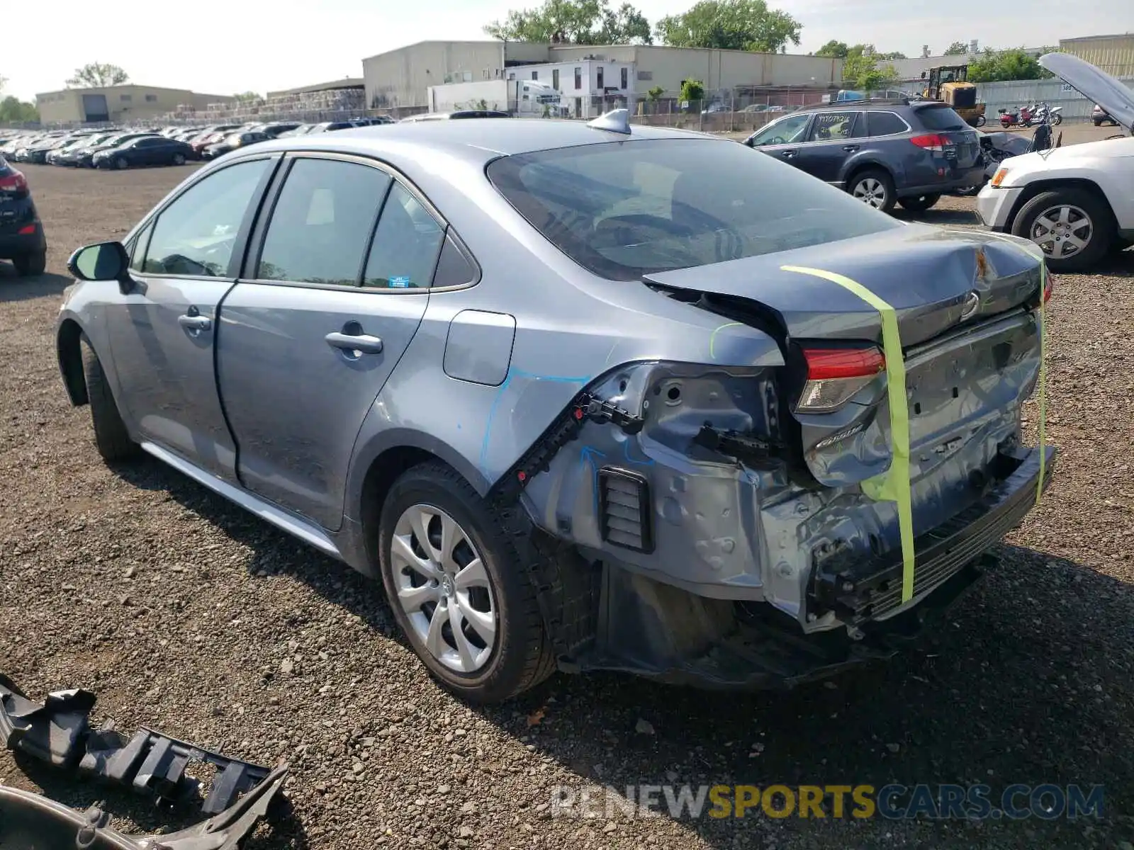 3 Photograph of a damaged car 5YFEPRAE8LP055595 TOYOTA COROLLA 2020