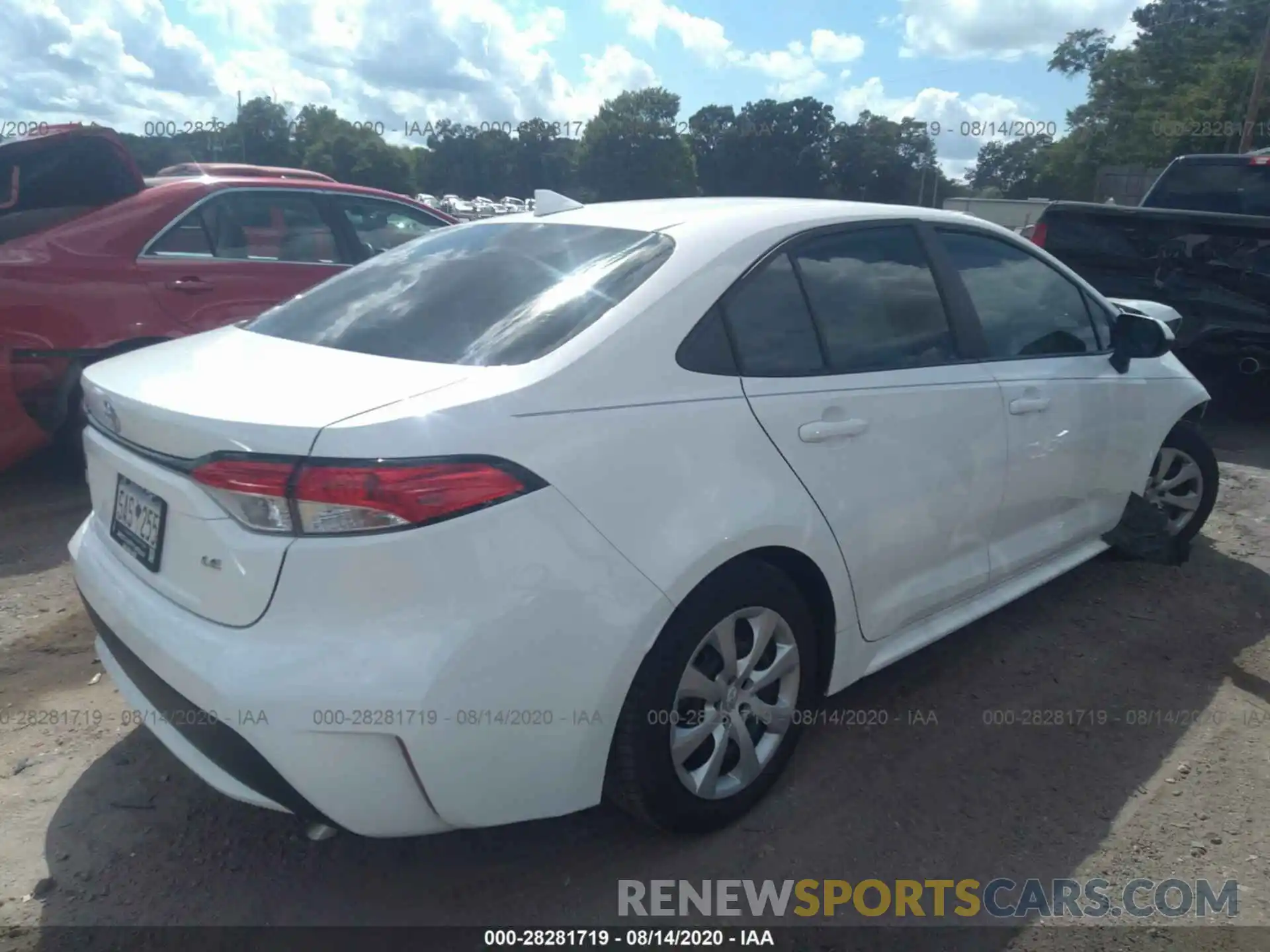 4 Photograph of a damaged car 5YFEPRAE8LP055869 TOYOTA COROLLA 2020