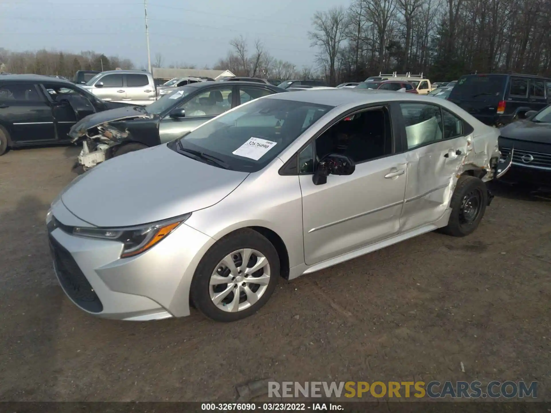 2 Photograph of a damaged car 5YFEPRAE8LP058349 TOYOTA COROLLA 2020