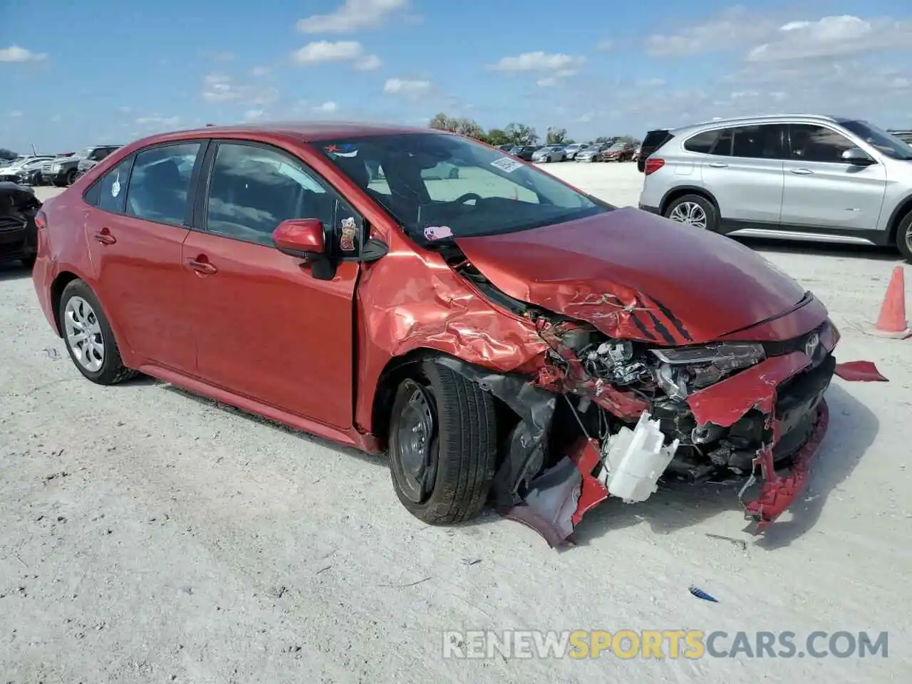 4 Photograph of a damaged car 5YFEPRAE8LP058447 TOYOTA COROLLA 2020