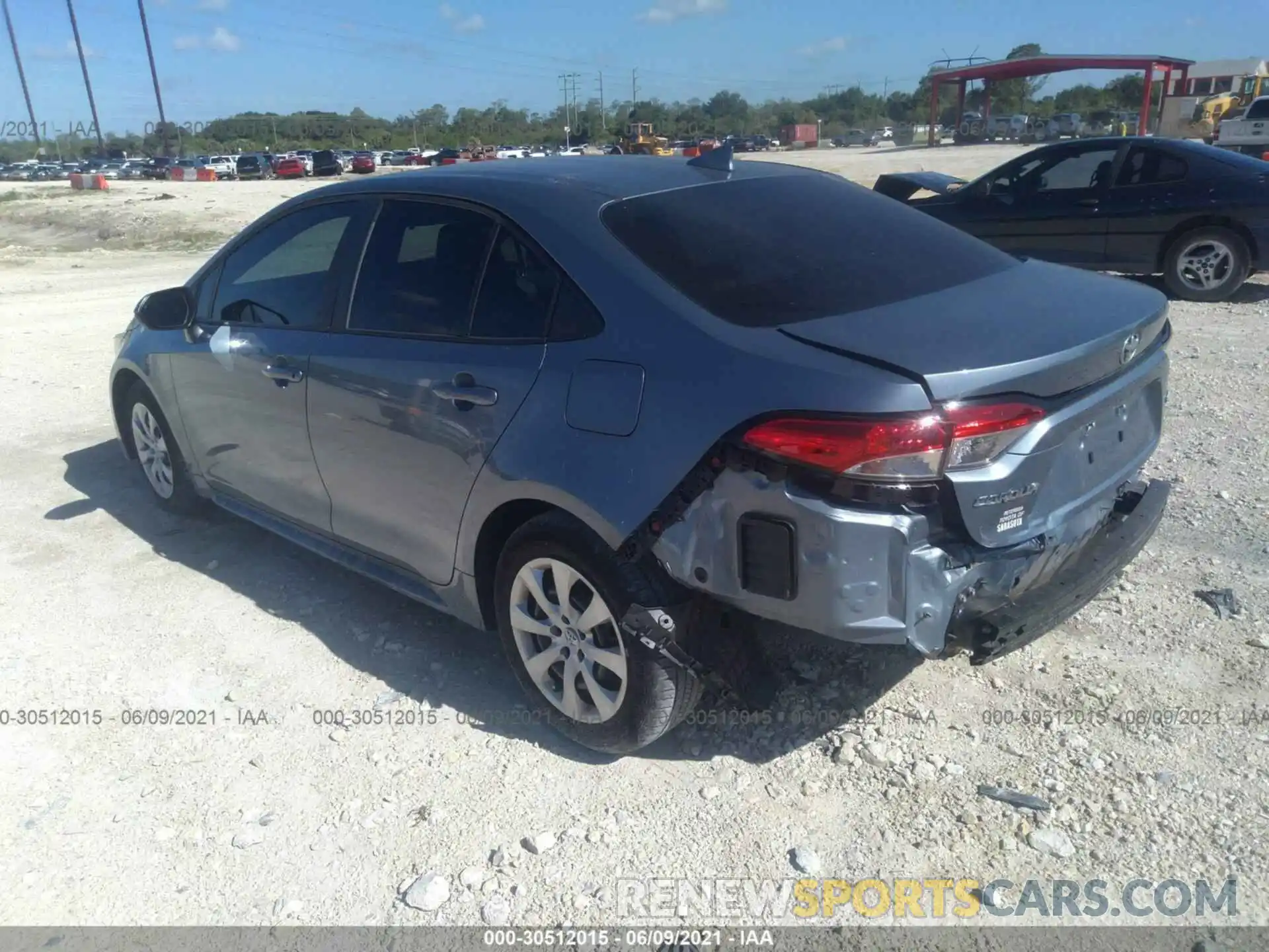 3 Photograph of a damaged car 5YFEPRAE8LP058478 TOYOTA COROLLA 2020