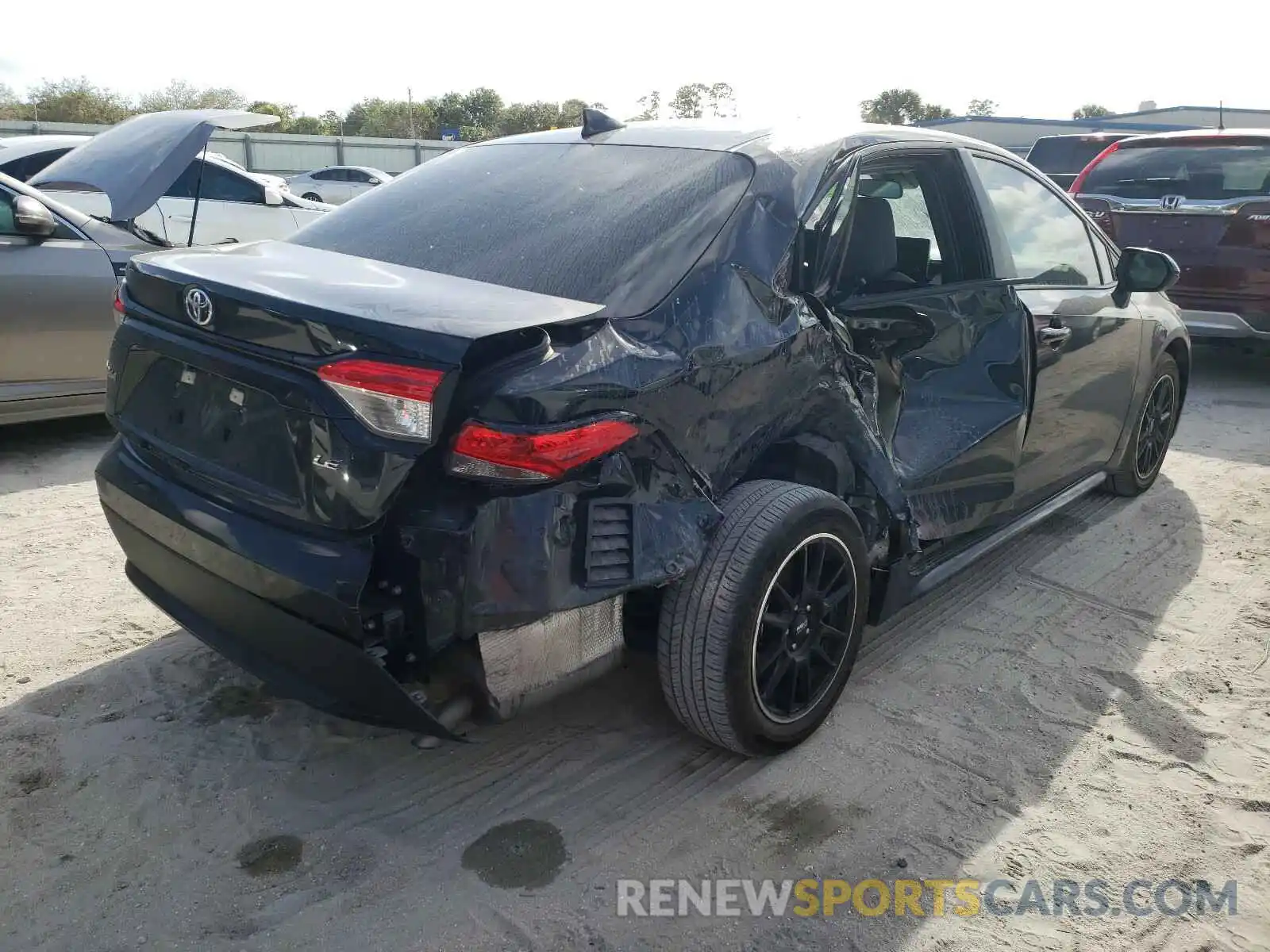 4 Photograph of a damaged car 5YFEPRAE8LP059243 TOYOTA COROLLA 2020