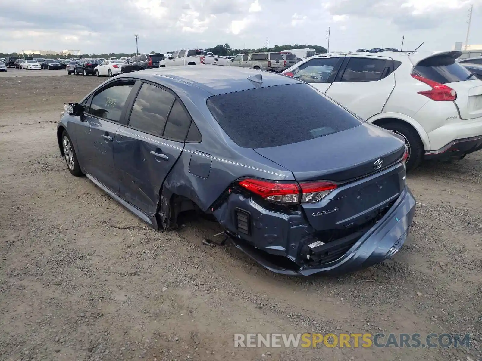 3 Photograph of a damaged car 5YFEPRAE8LP059582 TOYOTA COROLLA 2020