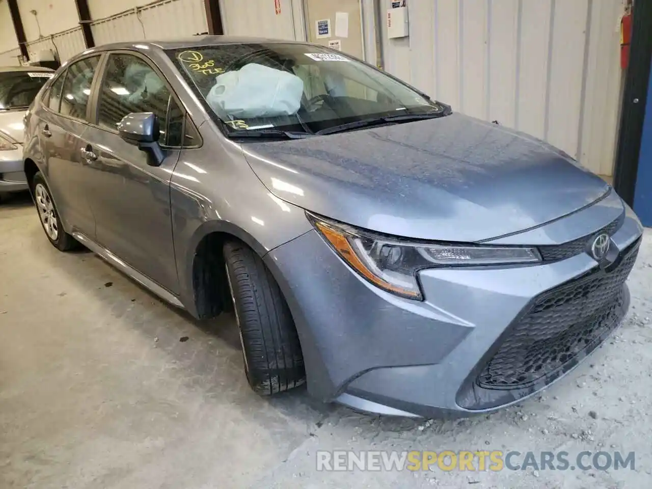 1 Photograph of a damaged car 5YFEPRAE8LP059842 TOYOTA COROLLA 2020