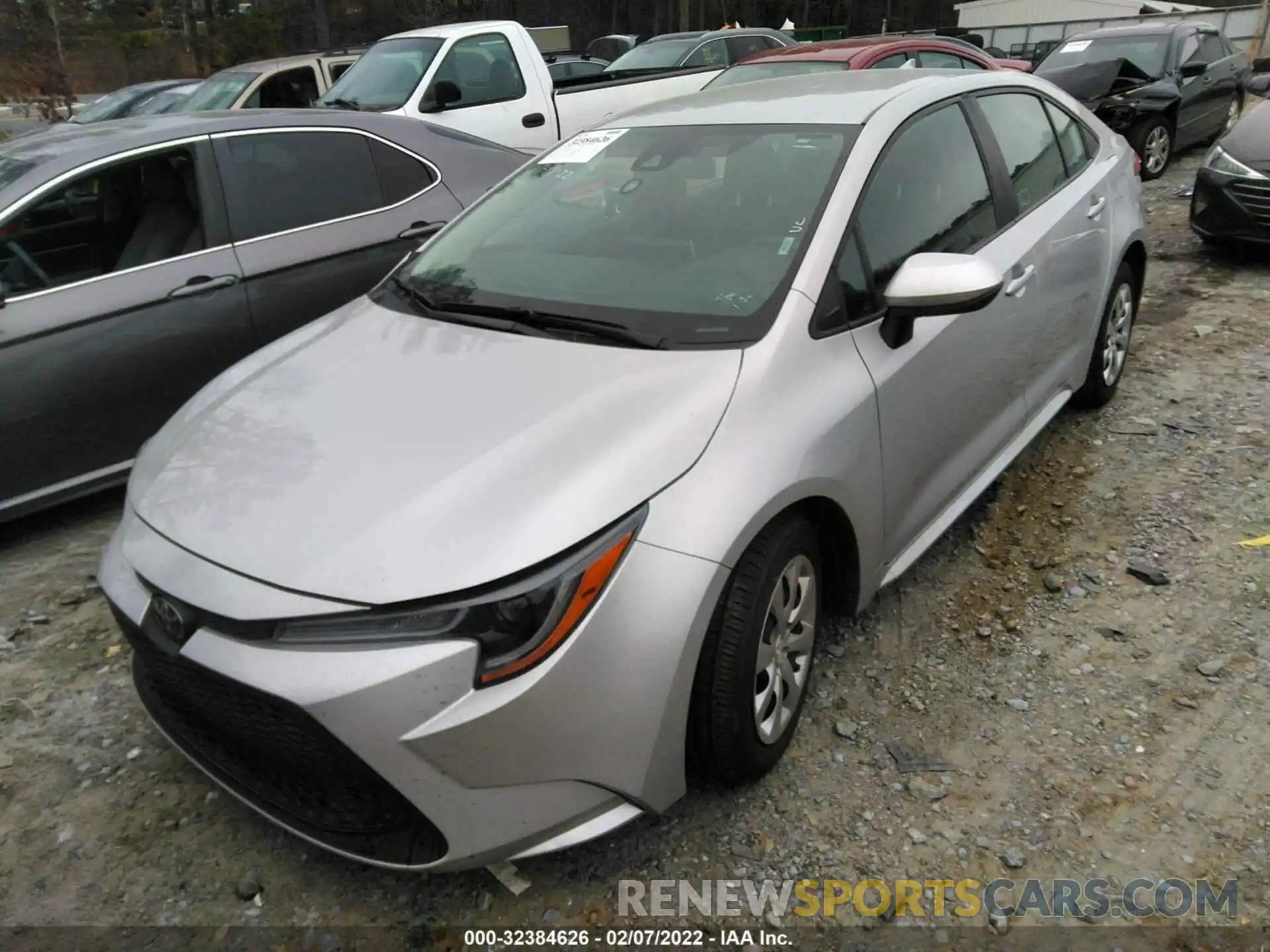 2 Photograph of a damaged car 5YFEPRAE8LP061171 TOYOTA COROLLA 2020