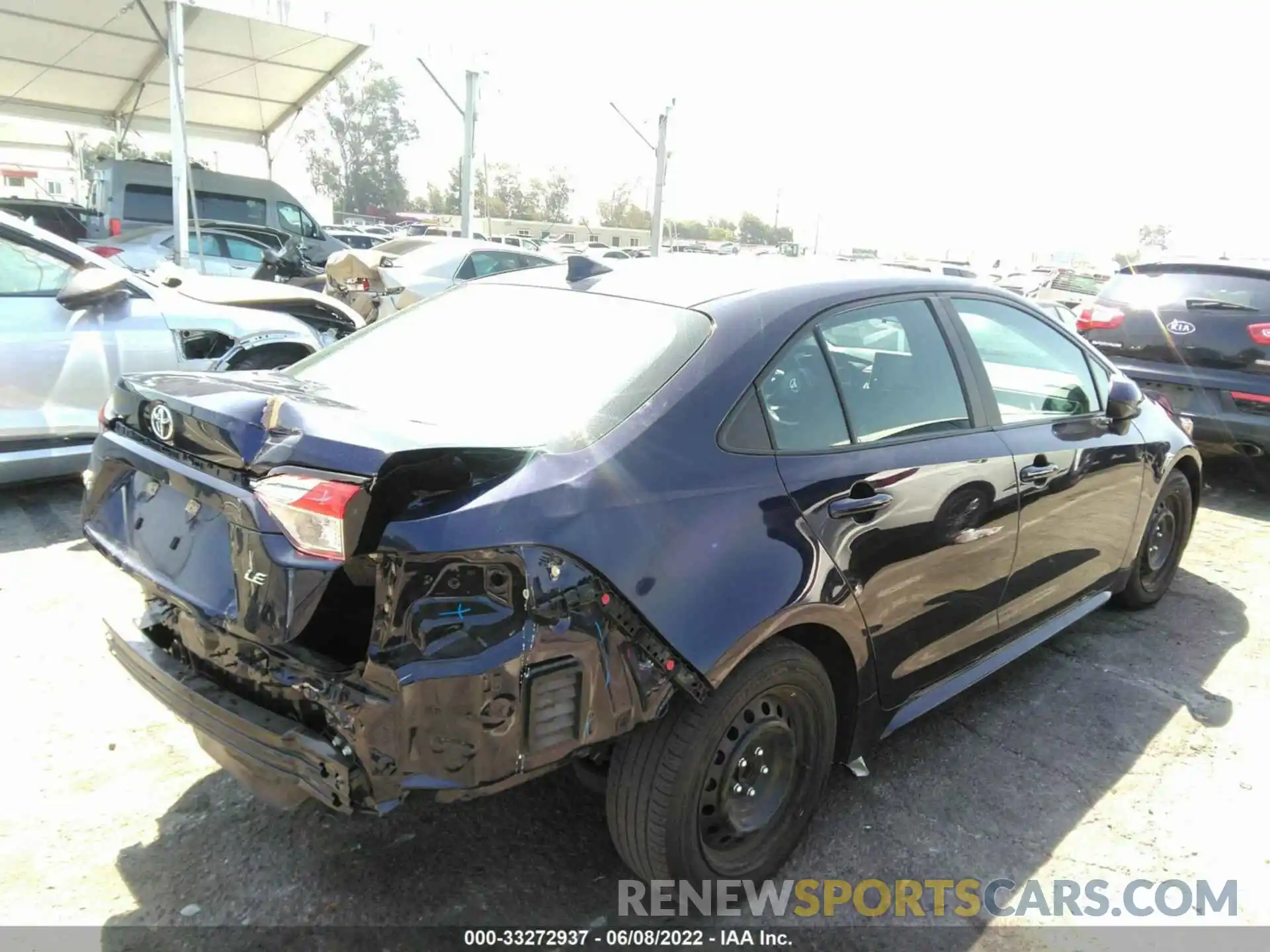 4 Photograph of a damaged car 5YFEPRAE8LP062238 TOYOTA COROLLA 2020