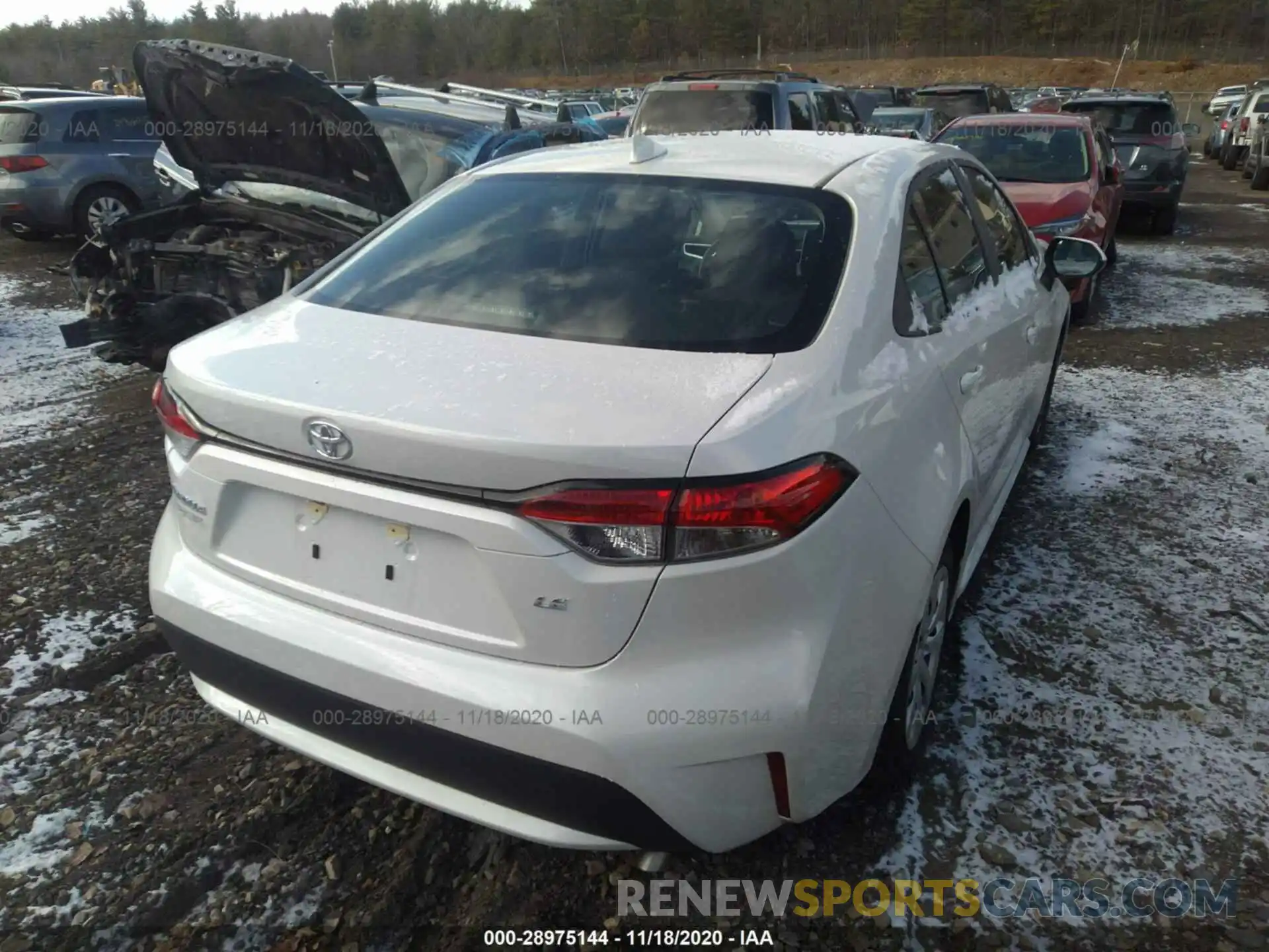 4 Photograph of a damaged car 5YFEPRAE8LP062384 TOYOTA COROLLA 2020