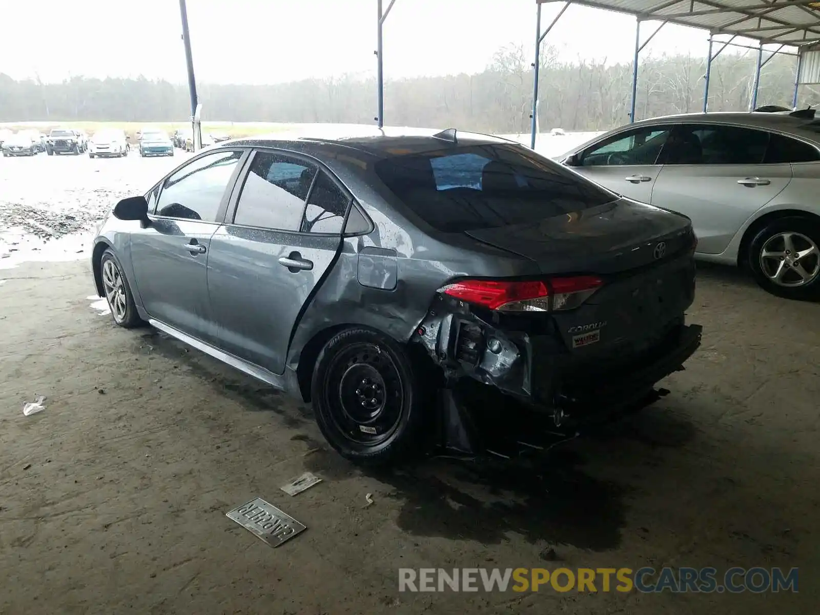 3 Photograph of a damaged car 5YFEPRAE8LP063728 TOYOTA COROLLA 2020