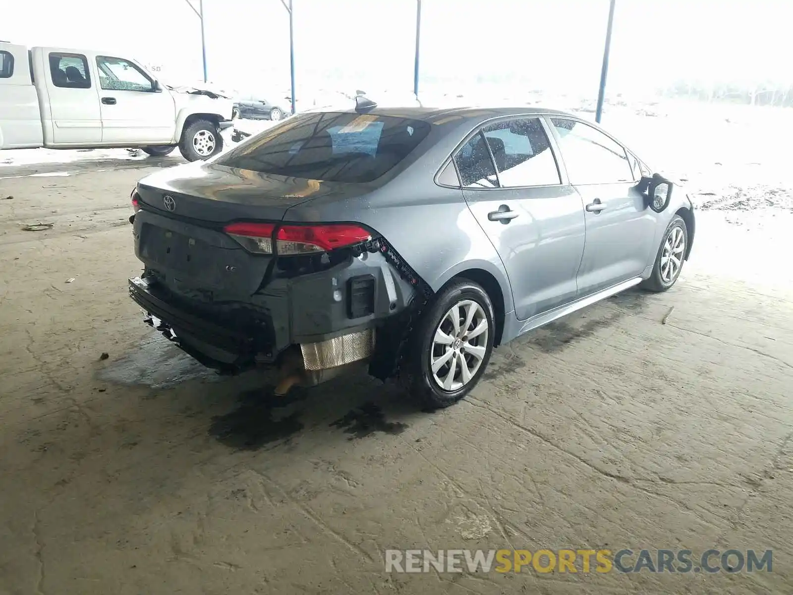 4 Photograph of a damaged car 5YFEPRAE8LP063728 TOYOTA COROLLA 2020