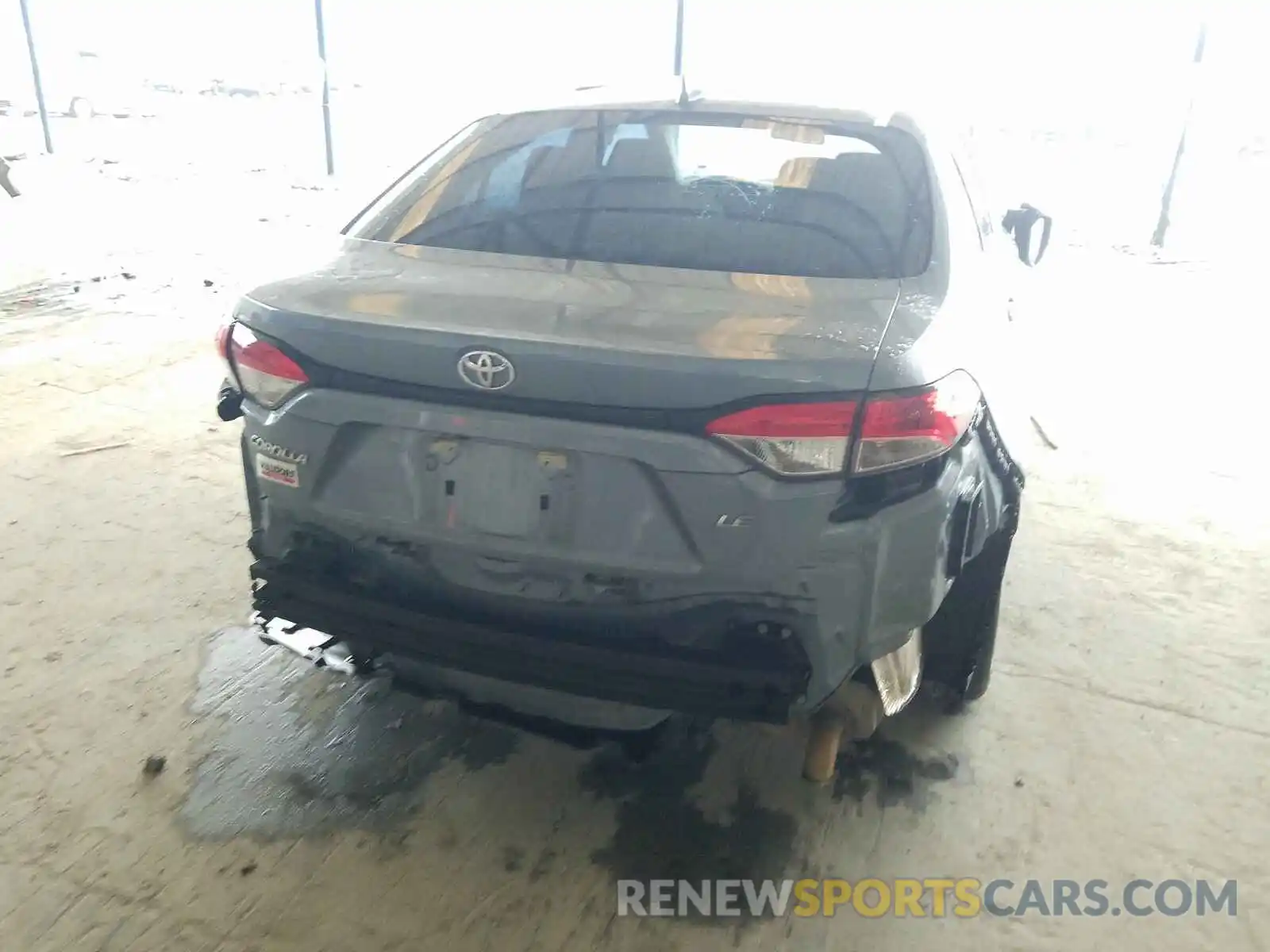 9 Photograph of a damaged car 5YFEPRAE8LP063728 TOYOTA COROLLA 2020