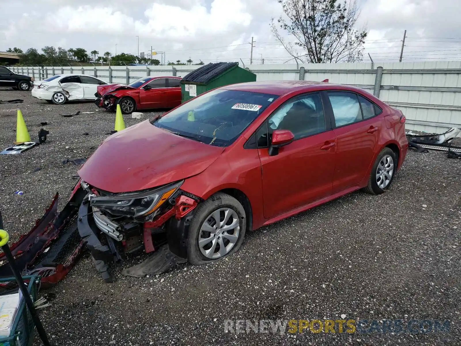 2 Photograph of a damaged car 5YFEPRAE8LP064300 TOYOTA COROLLA 2020