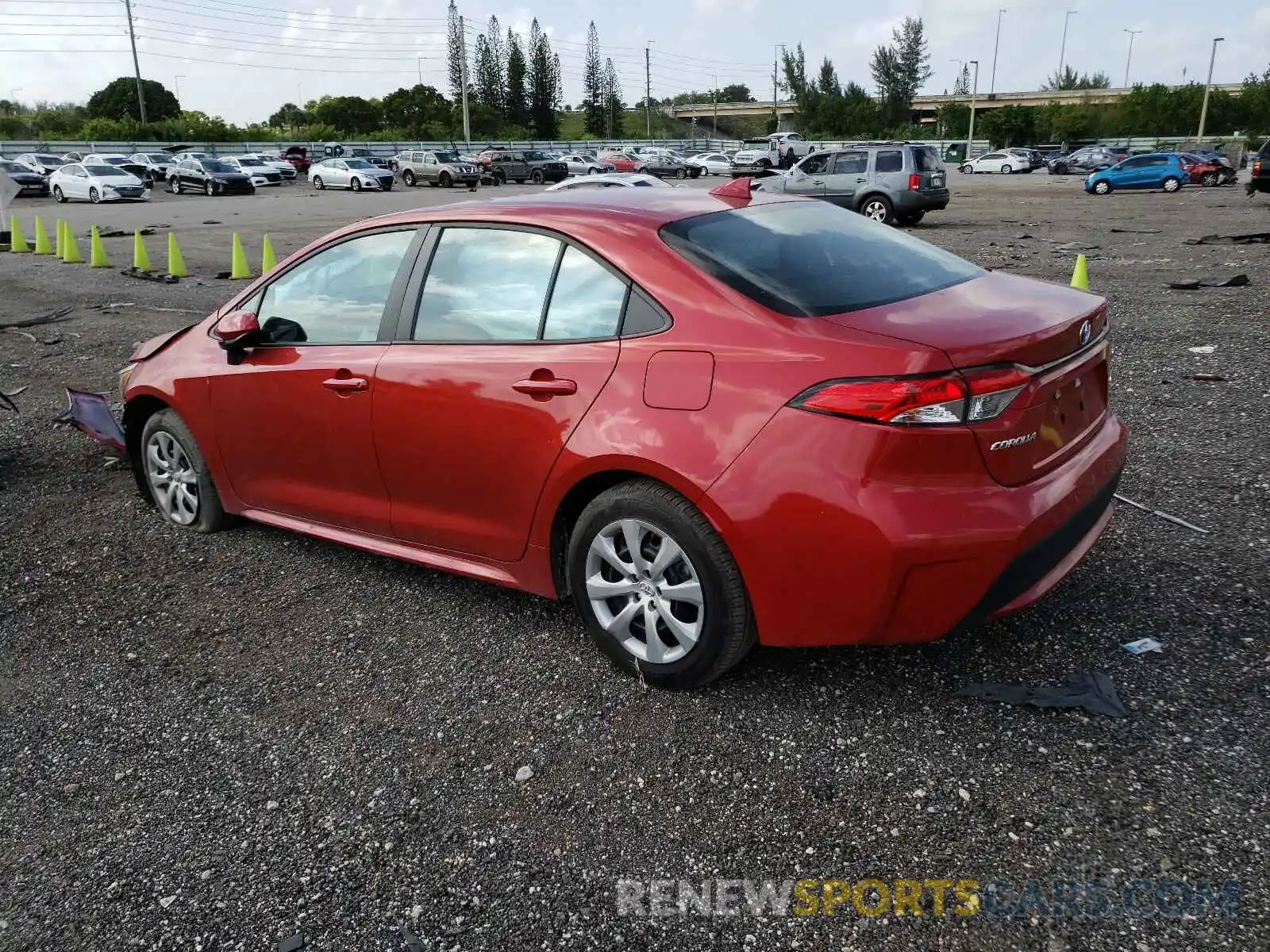 3 Photograph of a damaged car 5YFEPRAE8LP064300 TOYOTA COROLLA 2020