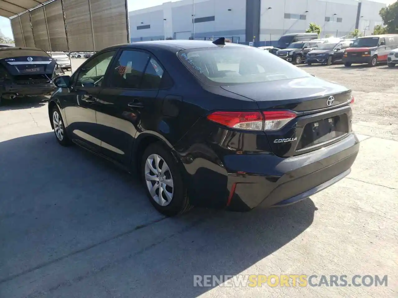 3 Photograph of a damaged car 5YFEPRAE8LP064538 TOYOTA COROLLA 2020