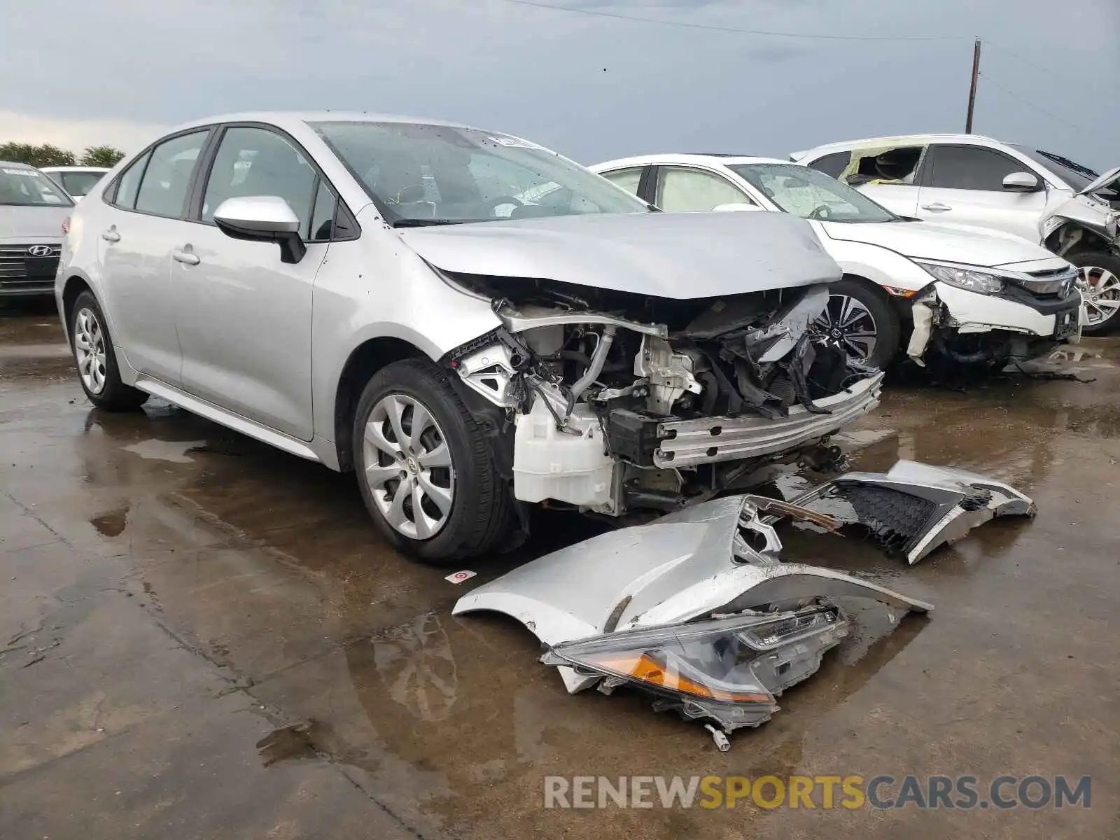 1 Photograph of a damaged car 5YFEPRAE8LP065852 TOYOTA COROLLA 2020