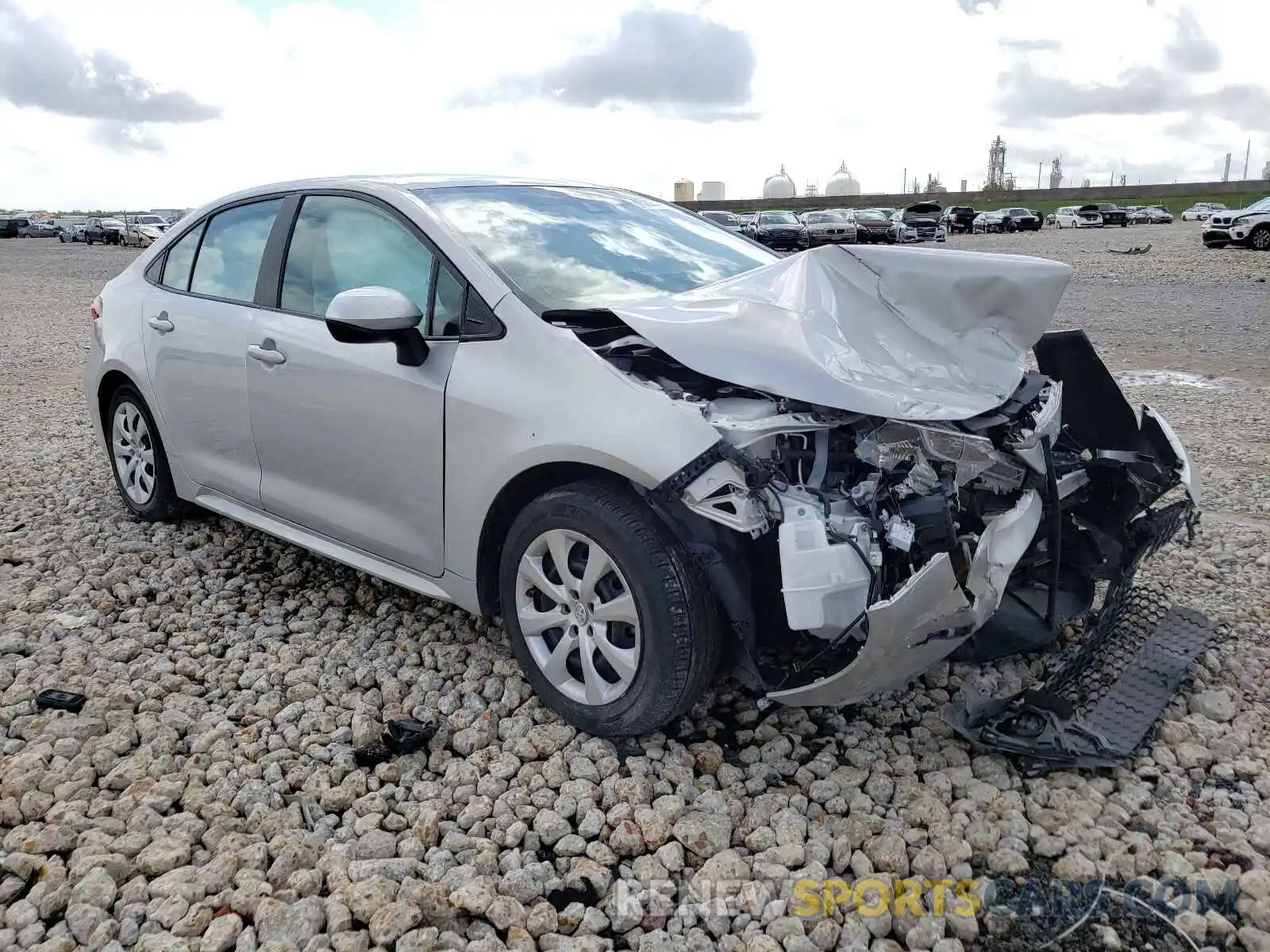 1 Photograph of a damaged car 5YFEPRAE8LP065916 TOYOTA COROLLA 2020