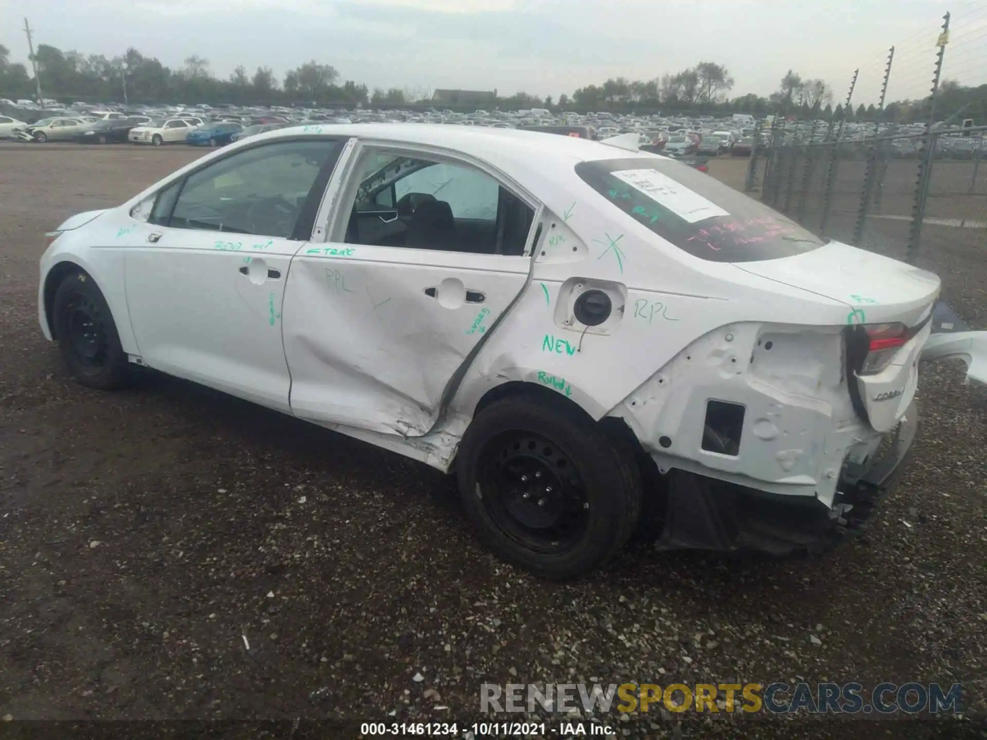 3 Photograph of a damaged car 5YFEPRAE8LP066113 TOYOTA COROLLA 2020