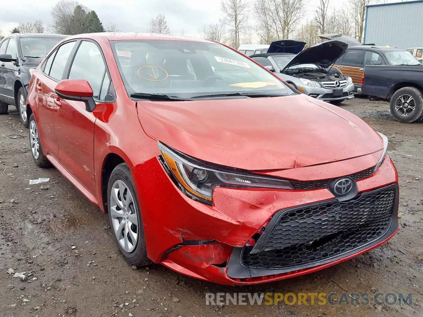 1 Photograph of a damaged car 5YFEPRAE8LP066323 TOYOTA COROLLA 2020