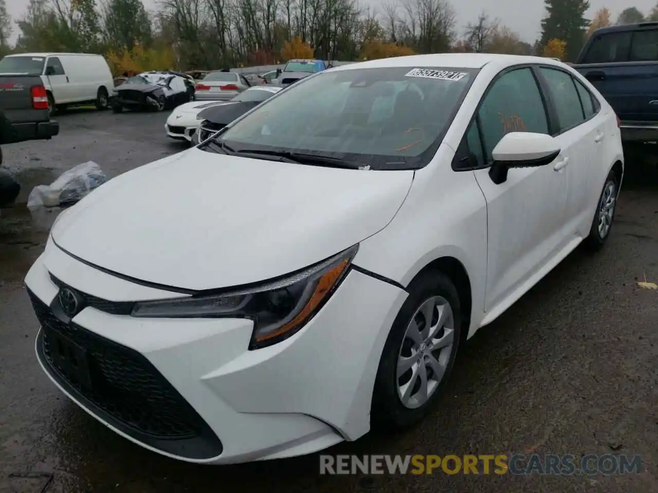 2 Photograph of a damaged car 5YFEPRAE8LP066466 TOYOTA COROLLA 2020