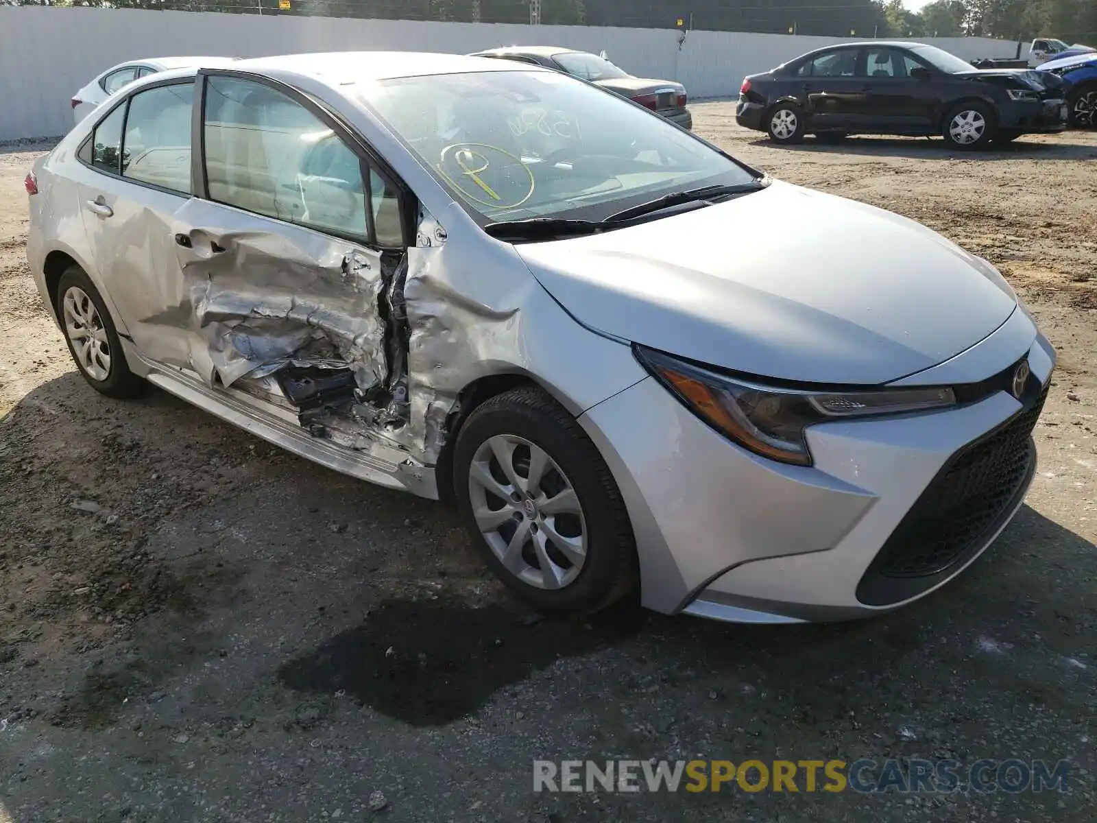 9 Photograph of a damaged car 5YFEPRAE8LP069335 TOYOTA COROLLA 2020