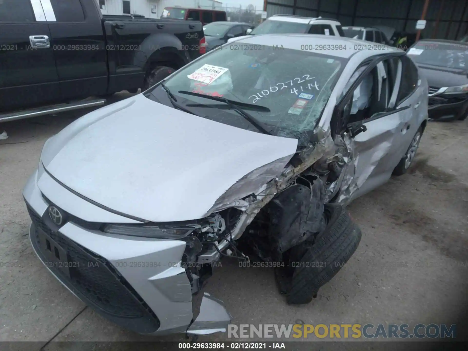 6 Photograph of a damaged car 5YFEPRAE8LP069917 TOYOTA COROLLA 2020